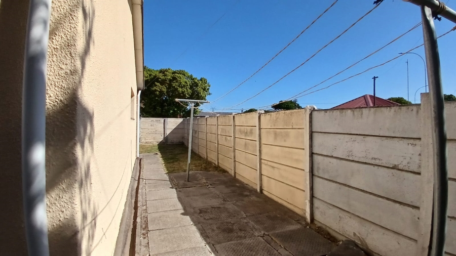 To Let 3 Bedroom Property for Rent in Townsend Estate Western Cape